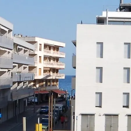 Lets Holidays Near Tossa アパート トッサ・デ・マール