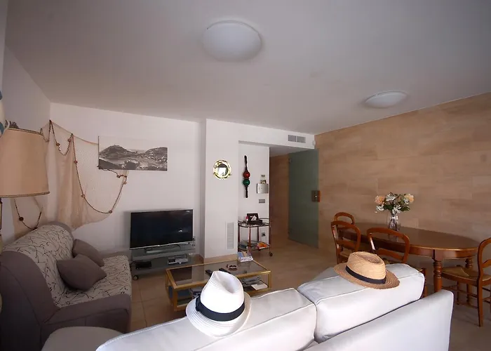 Lets Holidays Near Tossa *